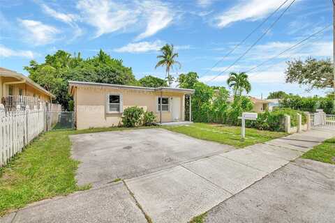 5Th, HALLANDALE BEACH, FL 33009