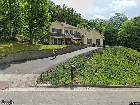 Paddington, ROANOKE, VA 24018