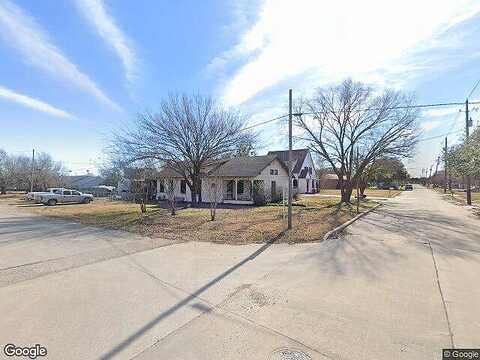 W 10Th Street, Ferris, TX 75125