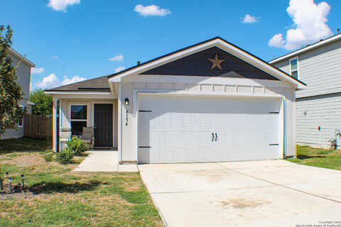Trail De Paris, NEW BRAUNFELS, TX 78132