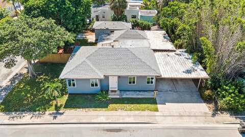 8Th, Lake Worth, FL 33460