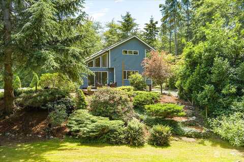Leroy, CLINTON, WA 98236