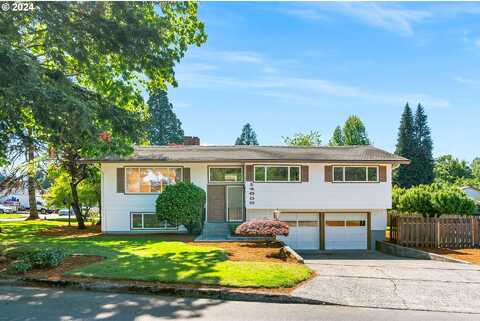 Primrose, PORTLAND, OR 97267