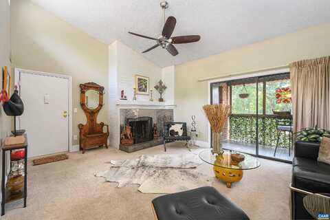 Turtle Creek, CHARLOTTESVILLE, VA 22901