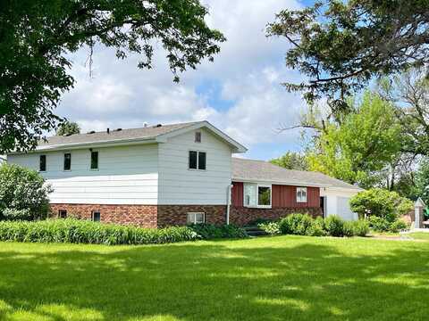 410Th, BIRD ISLAND, MN 55310