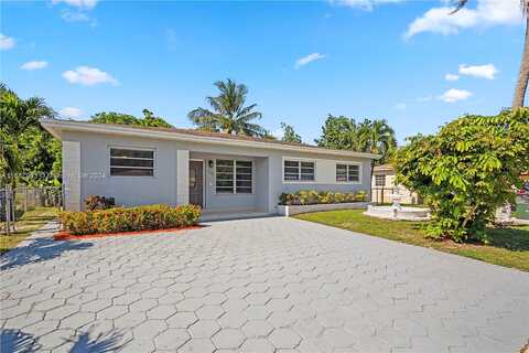 174Th, NORTH MIAMI BEACH, FL 33162
