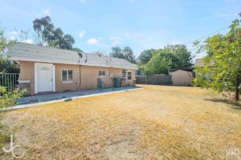 27Th, BAKERSFIELD, CA 93301