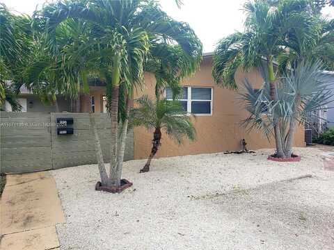 182Nd, NORTH MIAMI BEACH, FL 33160