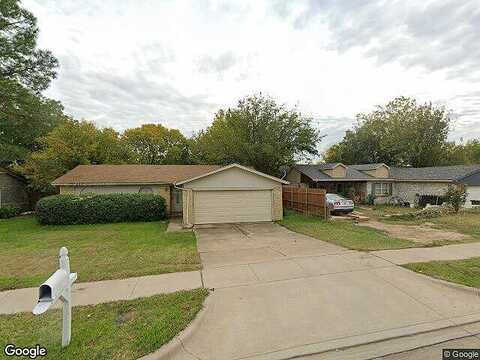 Aisa Lane, Arlington, TX 76014