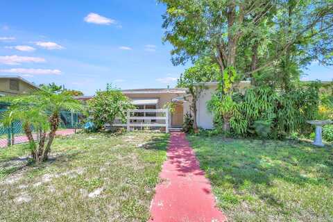 Tropical, Lake Worth, FL 33460