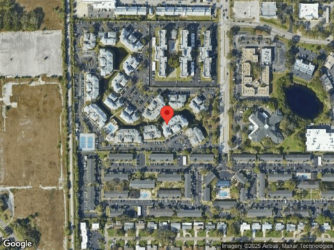 Stones Throw Circle N, Saint Petersburg, FL 33710