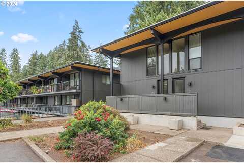 Mcvey Ave, Lake Oswego, OR 97034