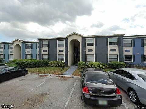 N Alafaya Trail, Orlando, FL 32826