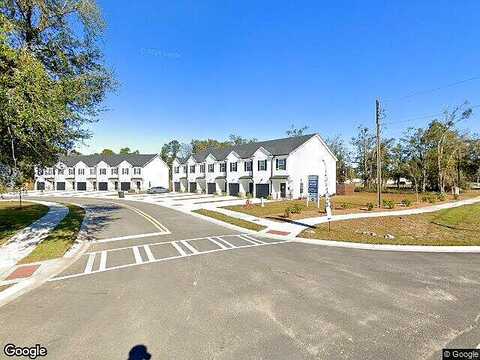 Belleau Woods Circle, Hinesville, GA 31313