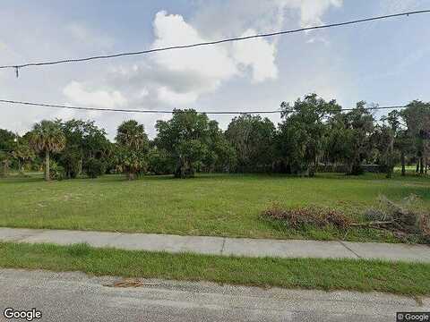 E Clifford Ave, Eustis, FL 32726