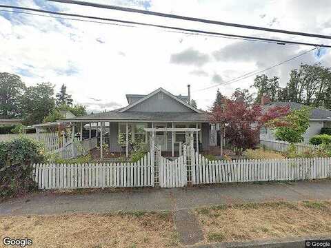 N 10Th St, Cottage Grove, OR 97424