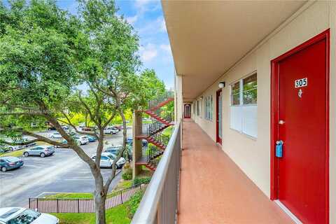 Sw 133Rd Ter, Pembroke Pines, FL 33027