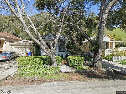 Canyon Lake Dr, Crockett, CA 94525