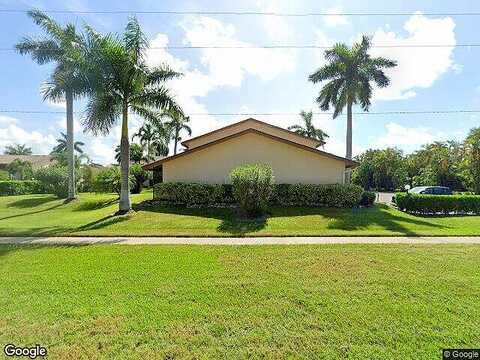 W Elkcam Circle, Marco Island, FL 34145