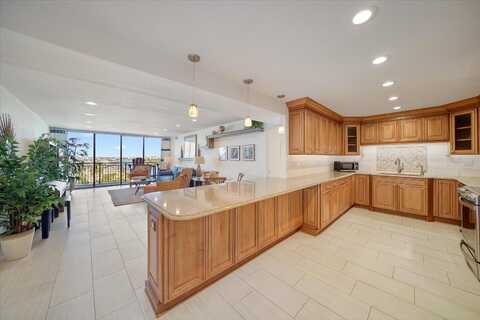 Bayshore Drive, Treasure Island, FL 33706