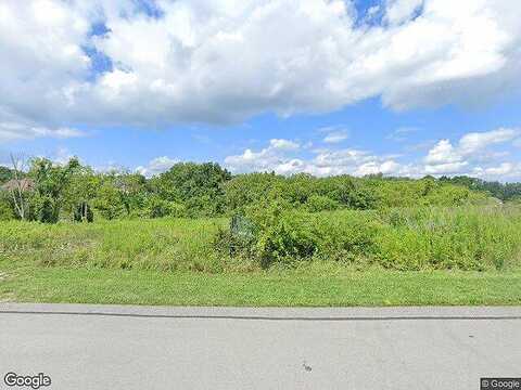 Elliot Ln, Irwin, PA 15642