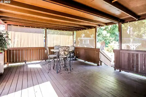 Royal Ave, Eugene, OR 97402
