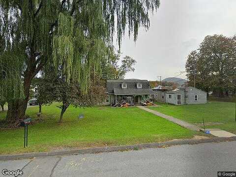 Fairview St, Avis, PA 17721