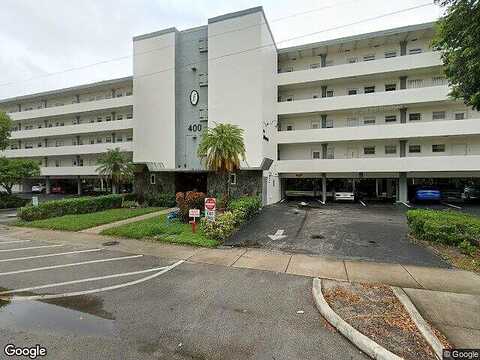 Ne 14Th Ave, Hallandale Beach, FL 33009