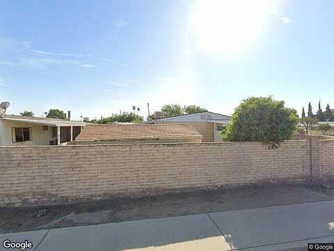 S Chester Avenue #62, Bakersfield, CA 93301