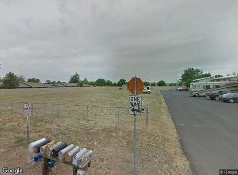 Klickitat St, Umatilla, OR 97882