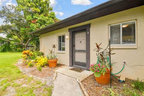 Lichen Lane, Clearwater, FL 33760