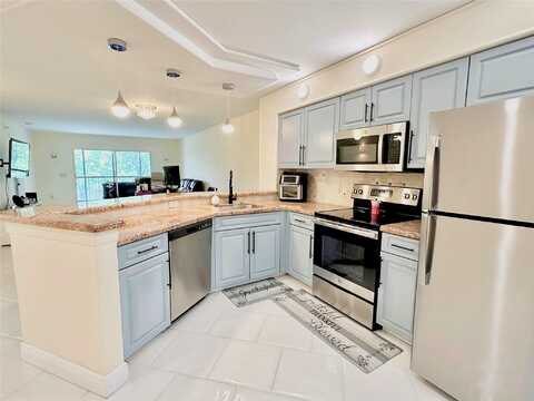 N Cypress Bend Dr, Pompano Beach, FL 33069