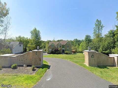 Saddle Creek Drive, Bangor, PA 18013