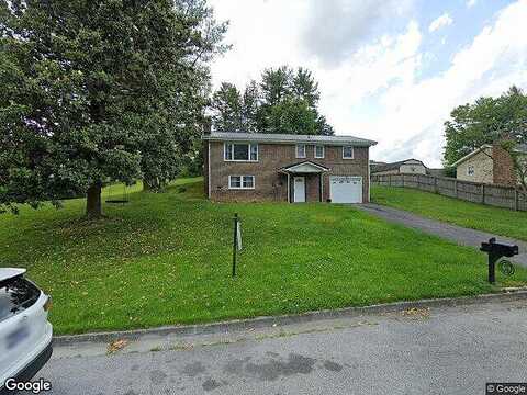 Milburn Drive, Bristol, VA 24202