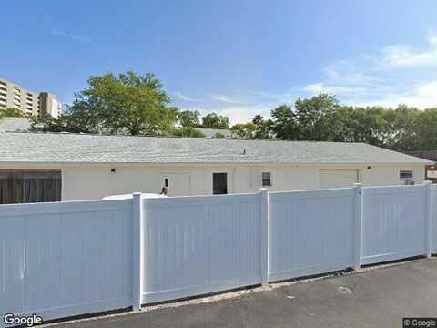 Rue Des Chateaux, South Pasadena, FL 33707