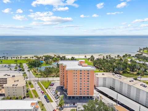 N Shore Drive Ne, Saint Petersburg, FL 33701