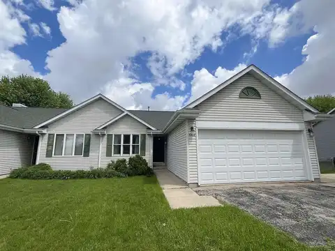 E Milwaukee Street #B, Janesville, WI 53546