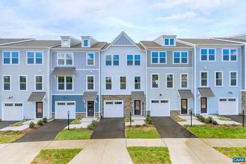 Lexi Ln, Crozet, VA 22932