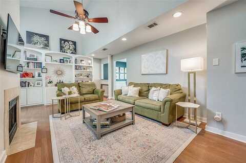 Holland Avenue, Dallas, TX 75219