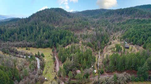 W Fork Trail Creek Road, Trail, OR 97541