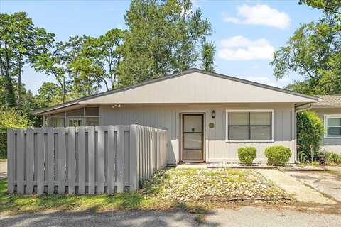 Se Villas Court, Tallahassee, FL 32303