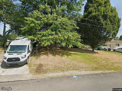 Marie Dr, Jeannette, PA 15644