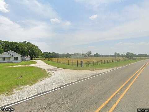 E Hanna St, Calvert, TX 77837