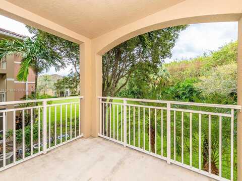 Emerald Dunes Dr, West Palm Beach, FL 33411