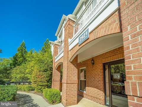 Deer Hollow Way, Fairfax, VA 22031