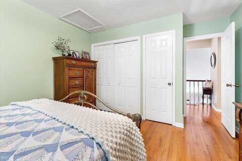 Greenbrier, RADFORD, VA 24141