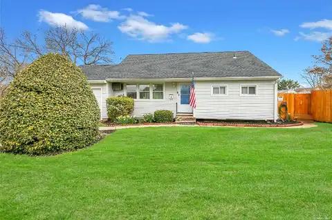 Fir, BRENTWOOD, NY 11717