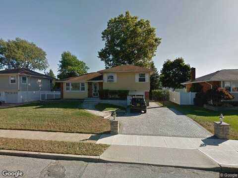 Lincoln, FARMINGDALE, NY 11735