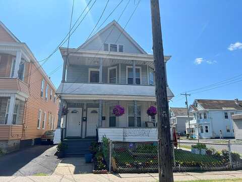 Mccellan St, Schenectady, NY 12308