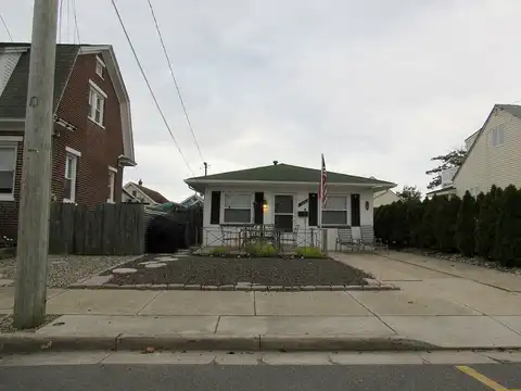 Wisteria, WILDWOOD, NJ 08260